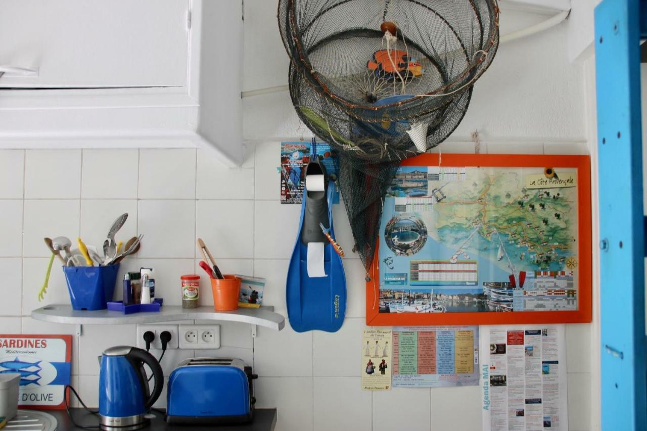 Au Petit Chez Soi Hostel Cassis Bagian luar foto